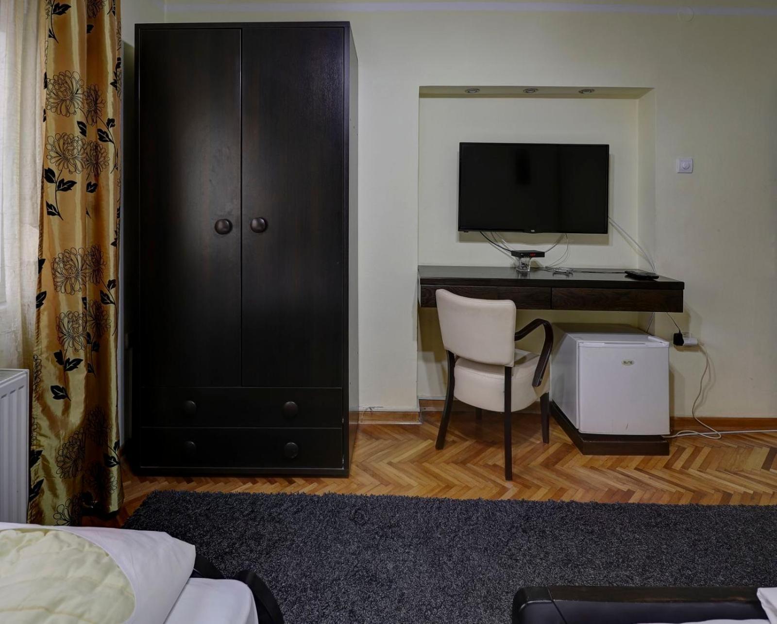 Hotel Perla Ldm Leskovac Zewnętrze zdjęcie